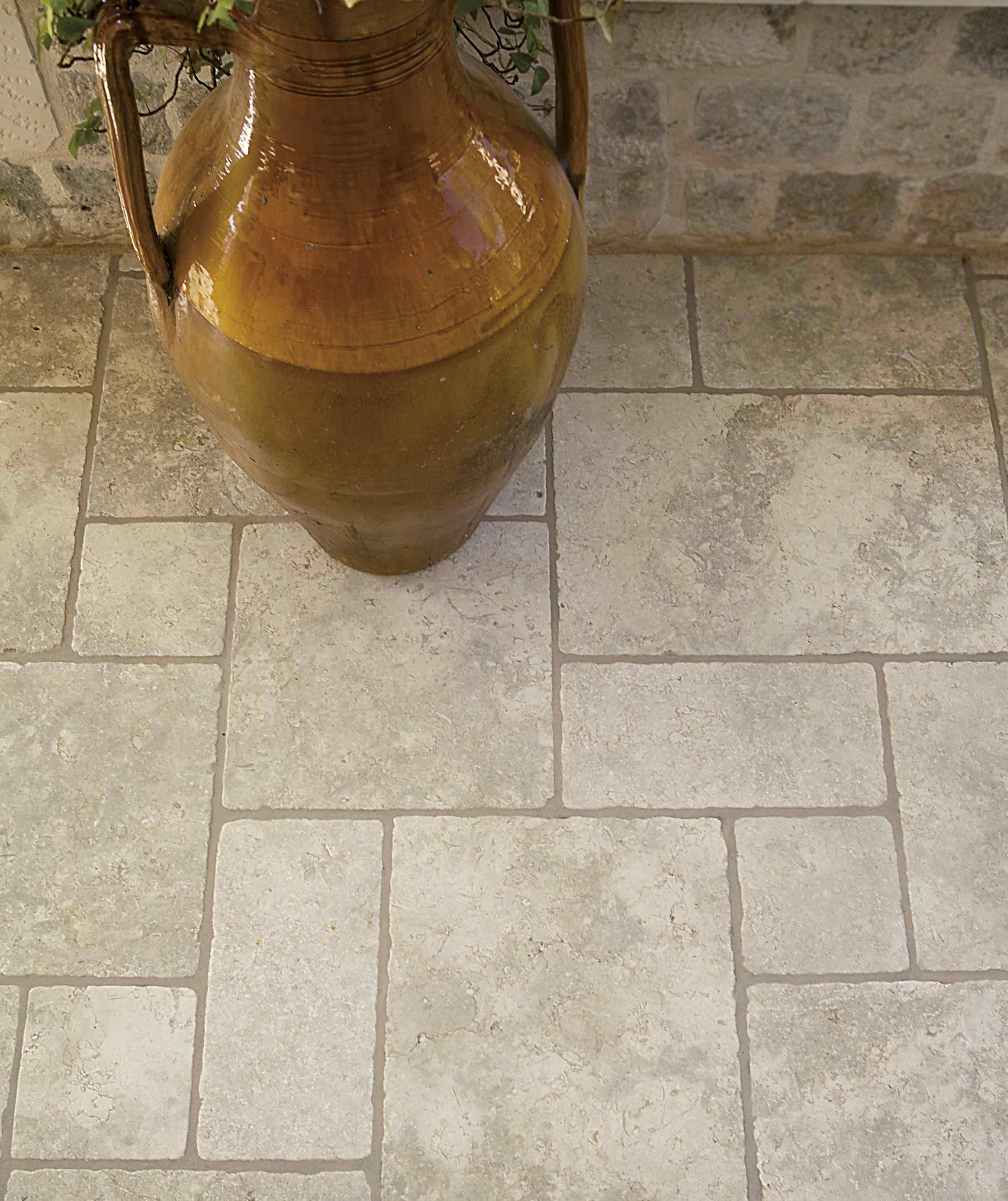 Lithos Mosaico Italia Apulia Stone OPUS ROMANO